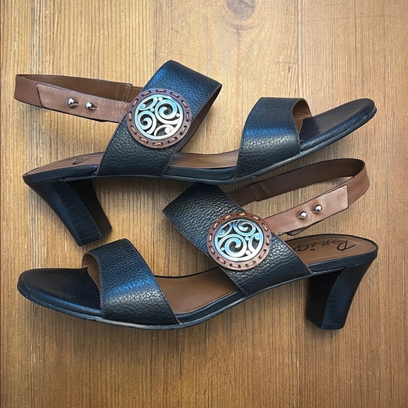Brighton Town Black heeled sandals, 8.5 - Picture 6 of 6